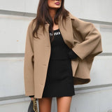 Mi-Longue Damen Mantel – Oversized & elegant